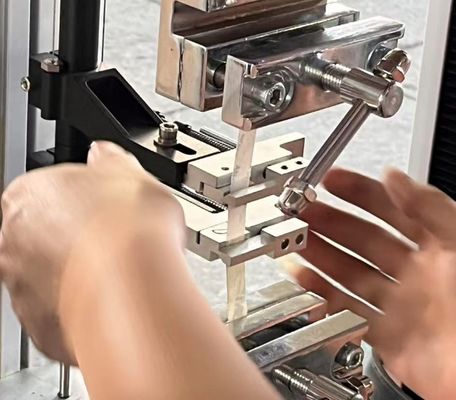 comprar Máquina de ensayo de tracción para elongación, máquina de ensayo de resistencia a la tracción, máquina de ensayo de tracción de doble columna Fabricación en línea