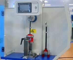 comprar Máquina de ensayo de impacto Charpy e Izod de alta precisión con péndulo de fibra de carbono y codificador digital importado Fabricación en línea